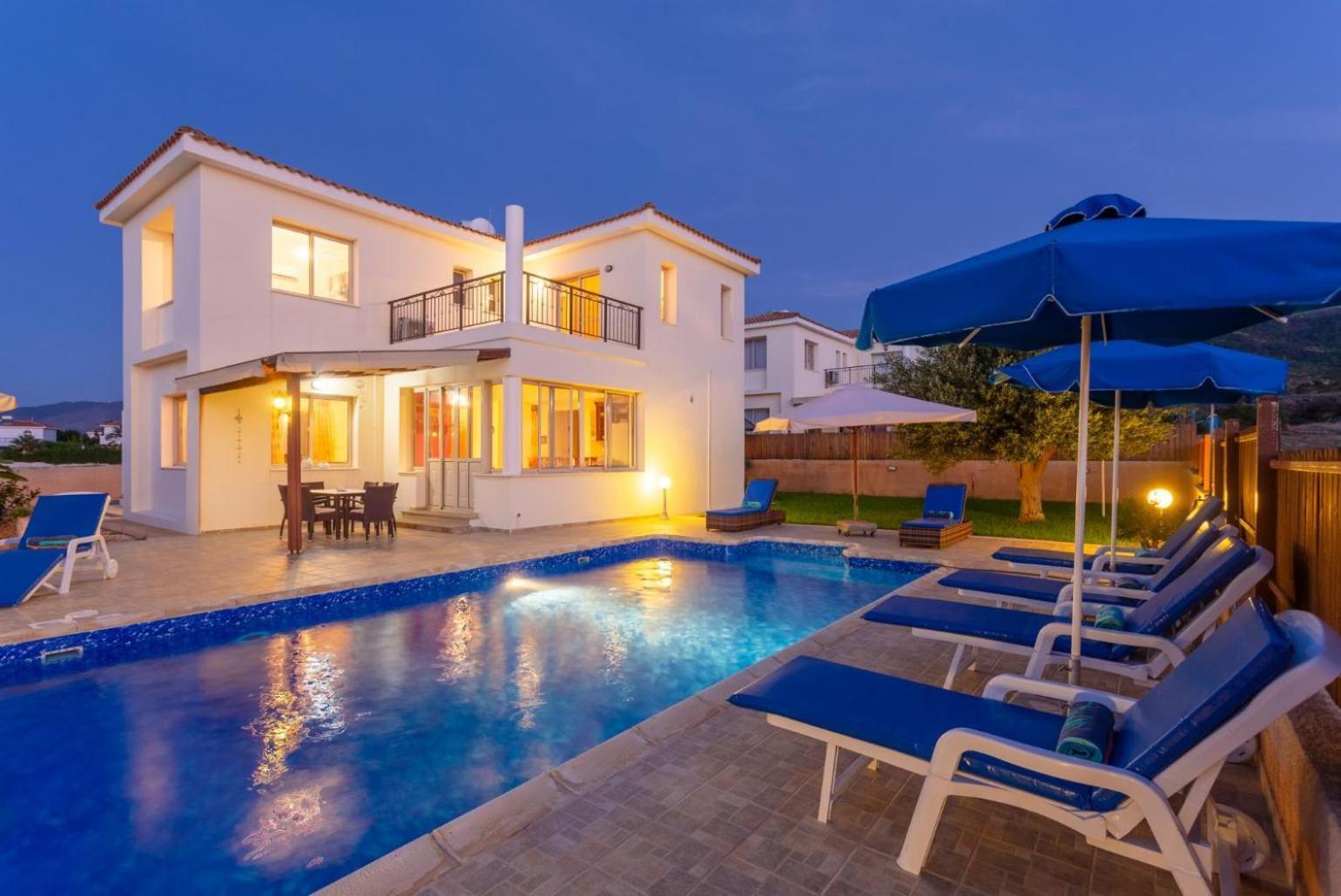 Villa Seashore One Paphos Exterior photo