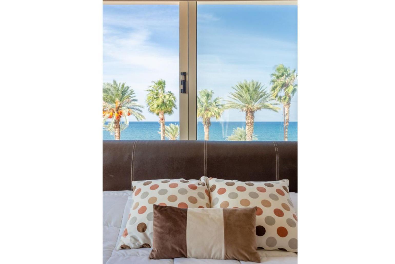 Villa Seashore One Paphos Exterior photo