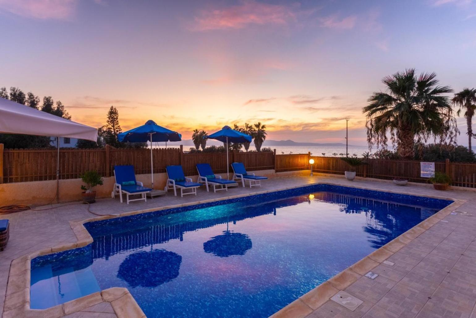Villa Seashore One Paphos Exterior photo