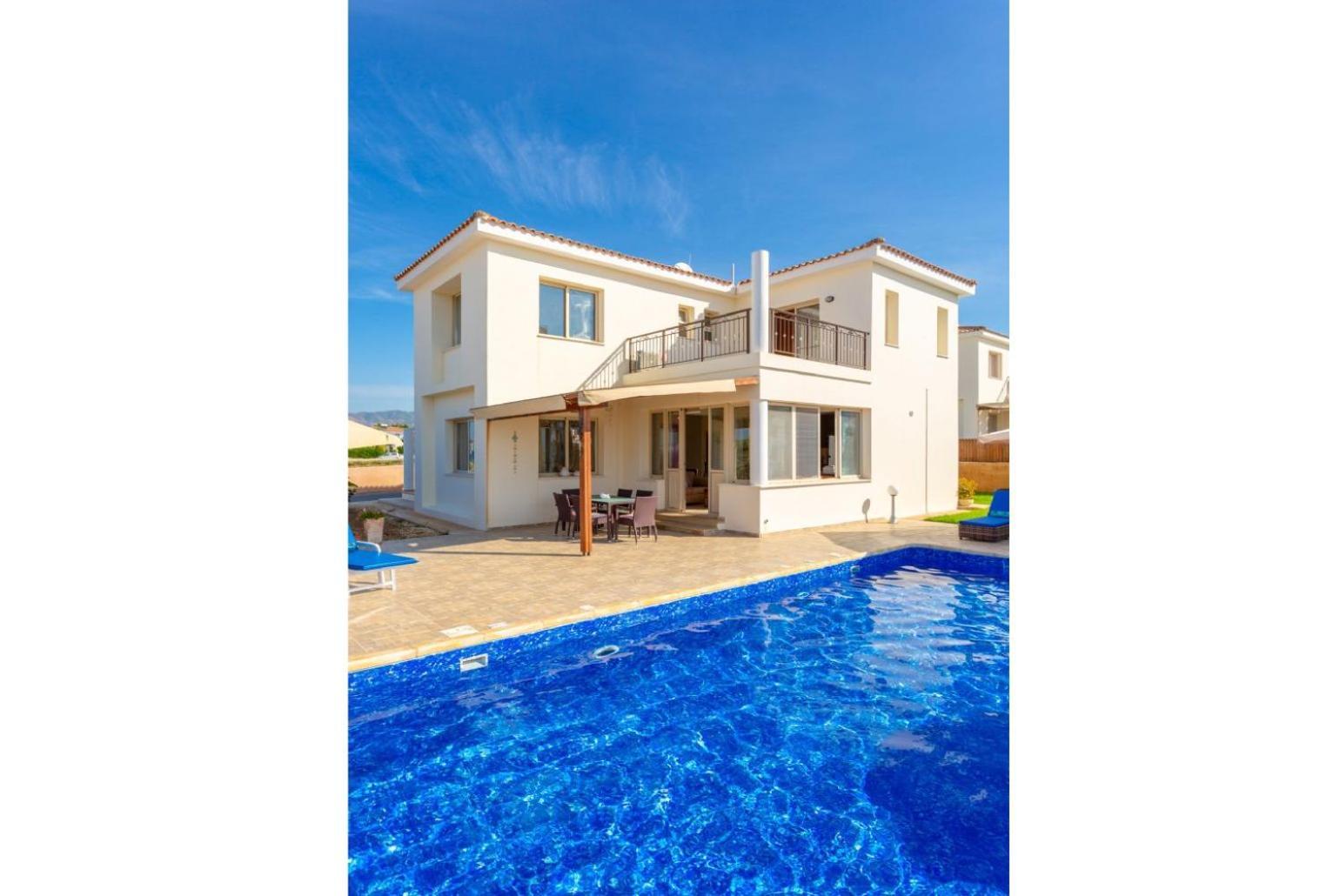 Villa Seashore One Paphos Exterior photo