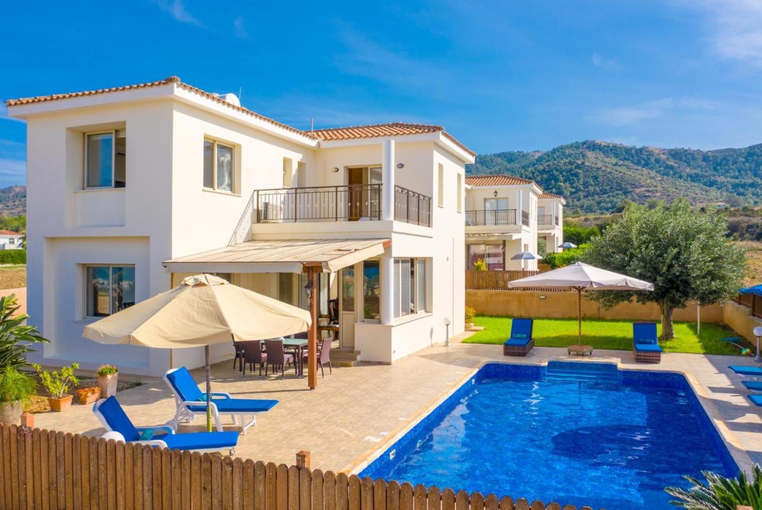 Villa Seashore One Paphos Exterior photo